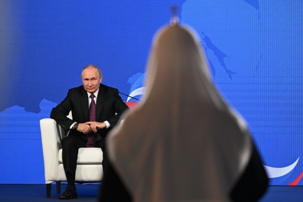 Russia Develops an AI Based on Orthodox Christian Values: Here's What It Will Learn