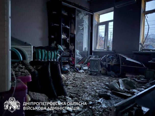 Двое детей пострадали при ночном обстреле Днепра российскими войсками