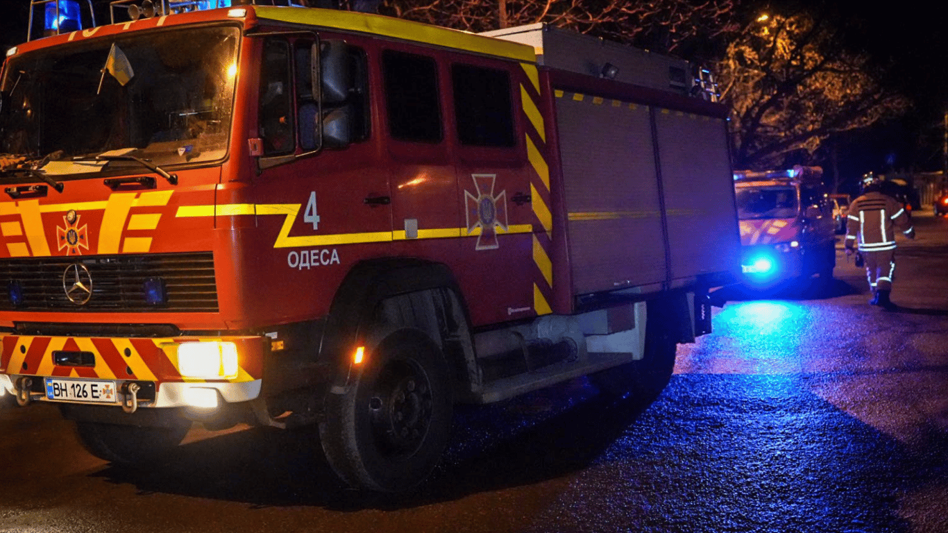 В Одессе на 13 этаже прогремел взрыв бытового газа: пострадавший с ожогами 80% тела