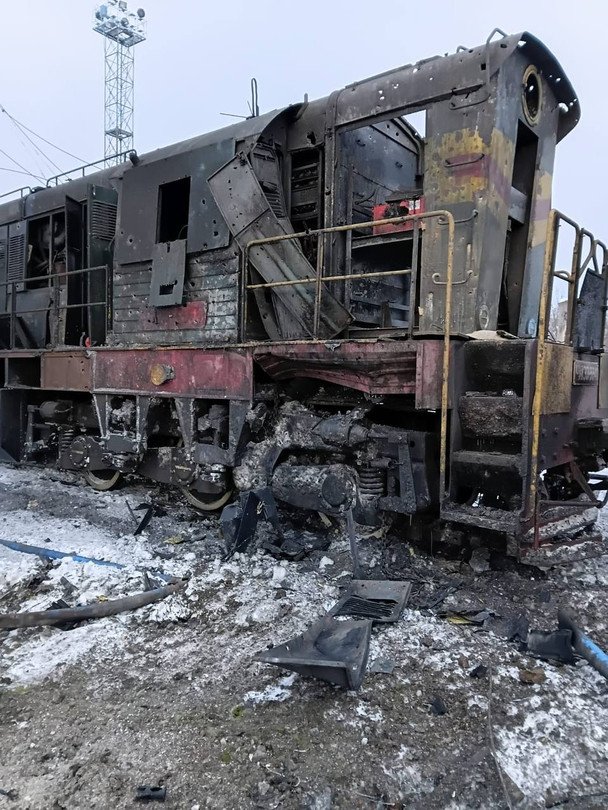 Удар по железной дороге в Сумской области: повреждения от беспилотников