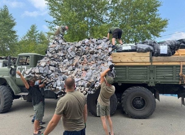Росіяни застосовують на фронті нові маскувальні сітки: чим вони небезпечні