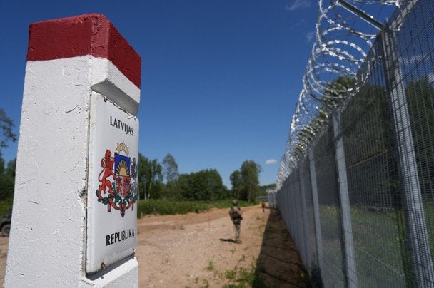 Будівництво кордону Латвії з Росією