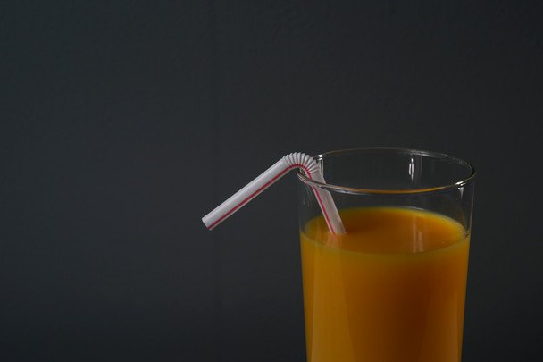 7 napojów wspierających naturalną produkcję kolagenu dla skóry i stawów
