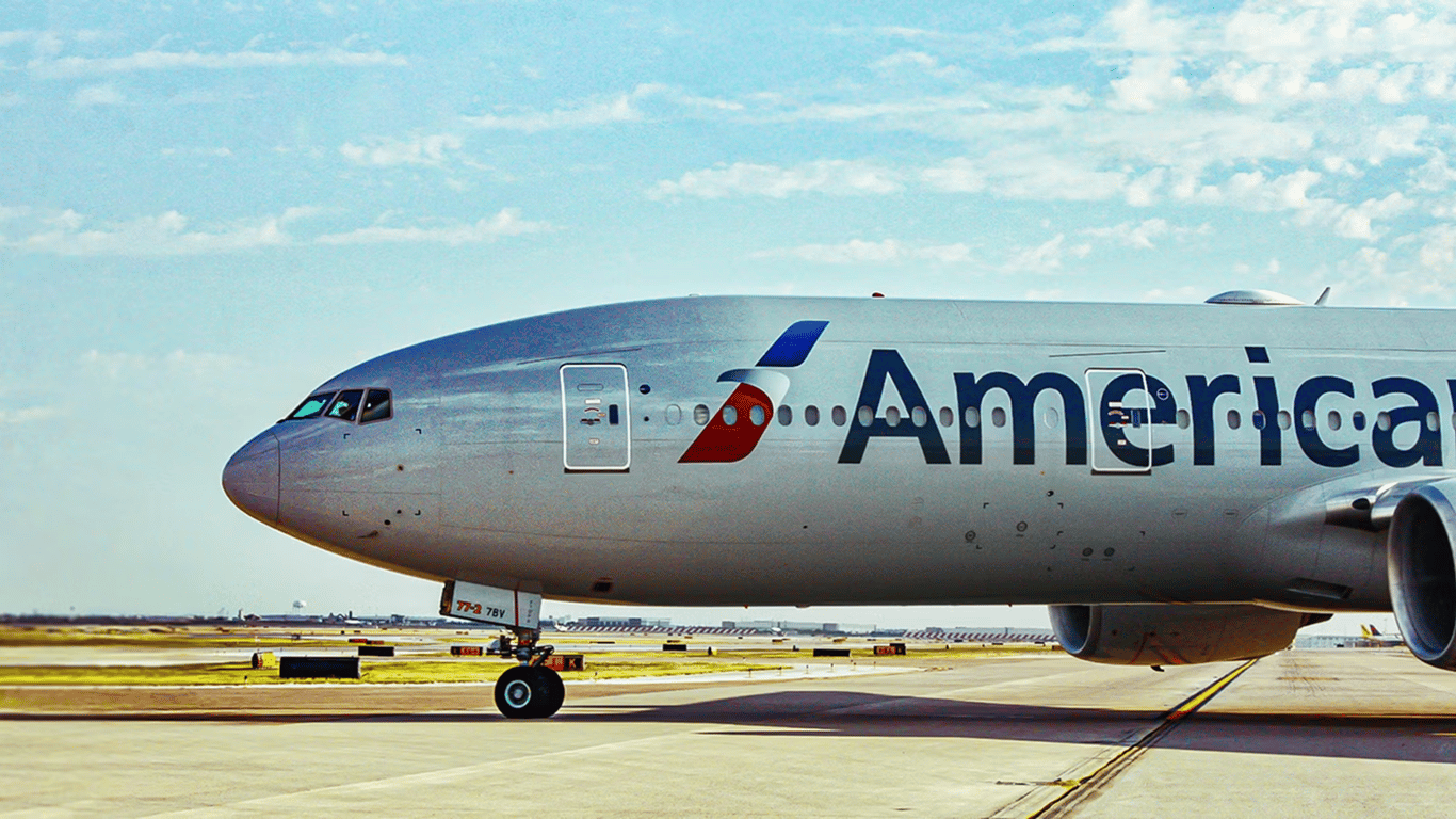 Кулинарное путешествие в прошлое: American Airlines отмечает вековой юбилей