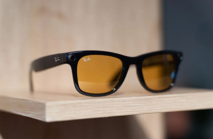 Smart glasses cycling Ray-Ban Meta