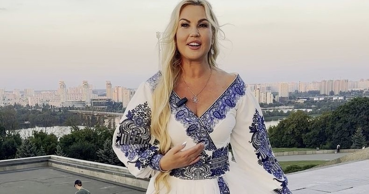 Singer Kamaliya Faints After Brother’s Funeral; Doctors Urge Surgery