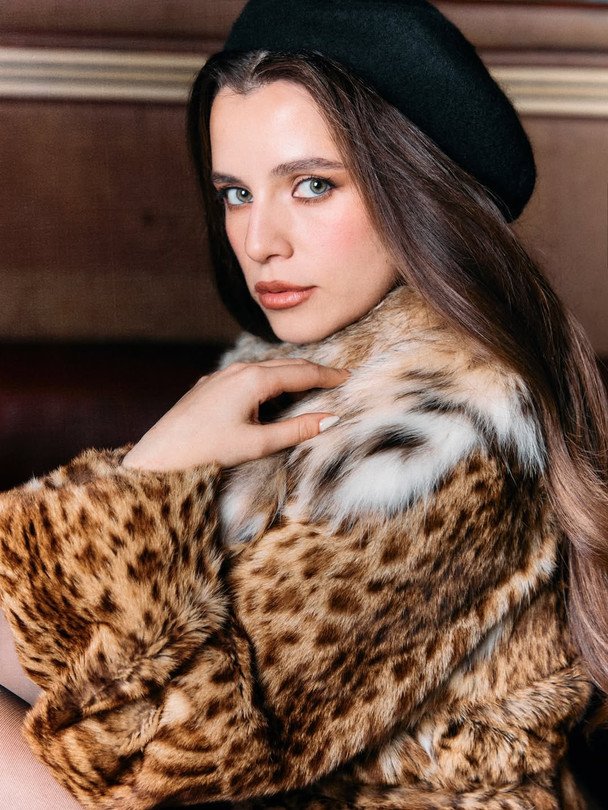 Ukrainian Singer Khrystyna Soloviy Buys Kyiv Apartment, Officially Becomes a Resident