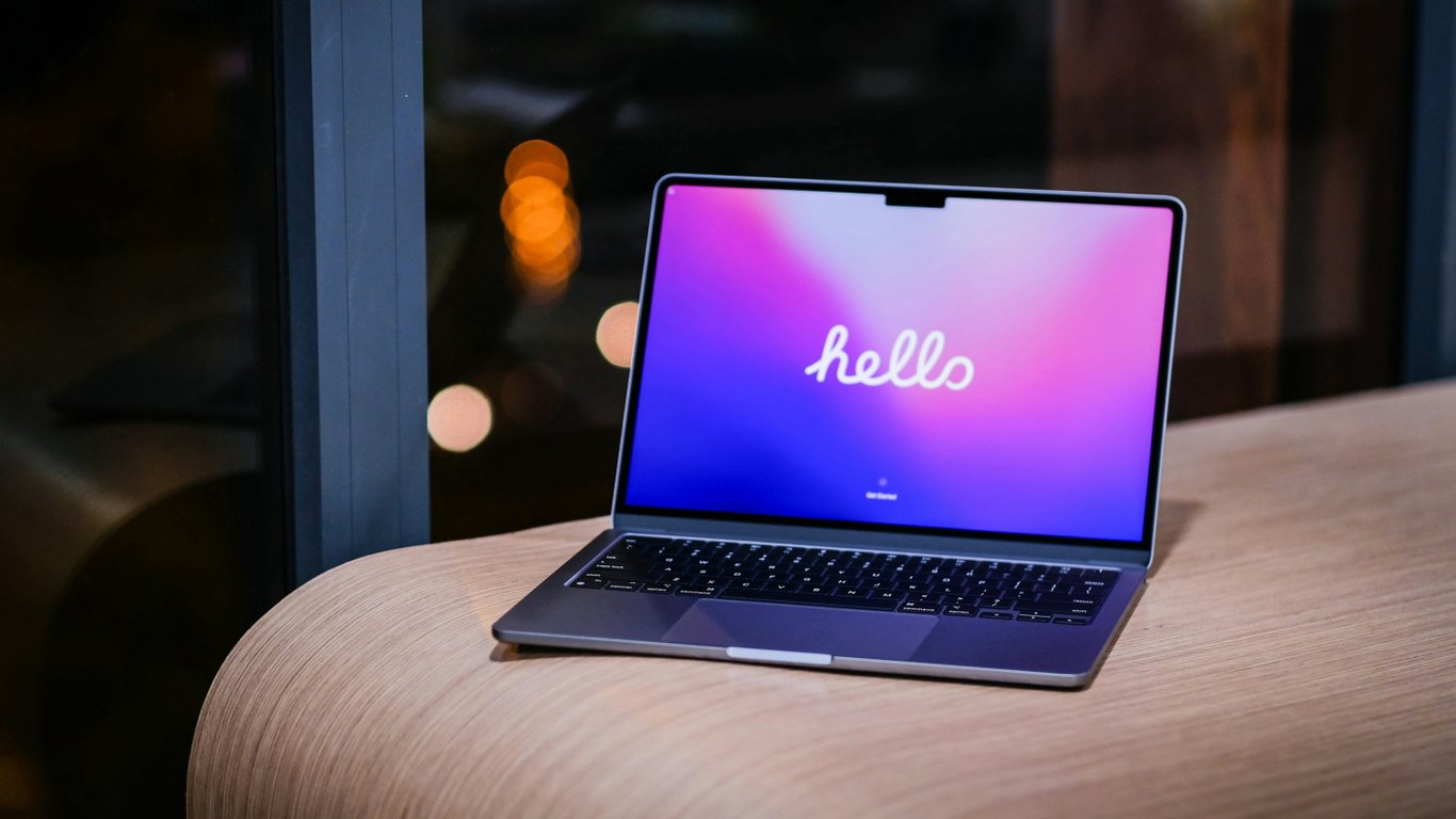 Apple представит недорогой MacBook на базе процессора iPhone