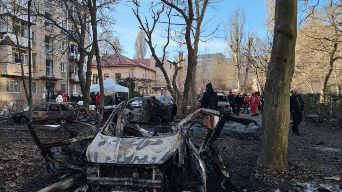 Одесса после удара БПЛА: эвакуация жителей и повреждение теплосетей