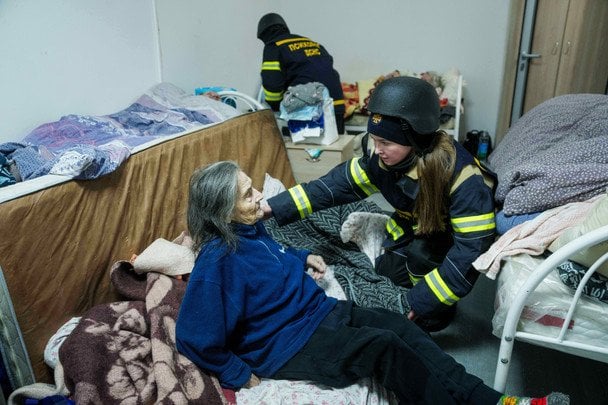 Россия атаковала киевскую больницу: один человек погиб, 70 эвакуировано
