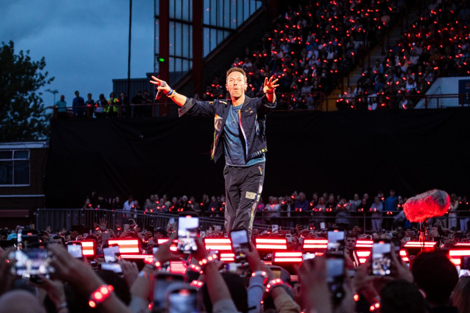 Chris Martin received millions for private performance: contract details