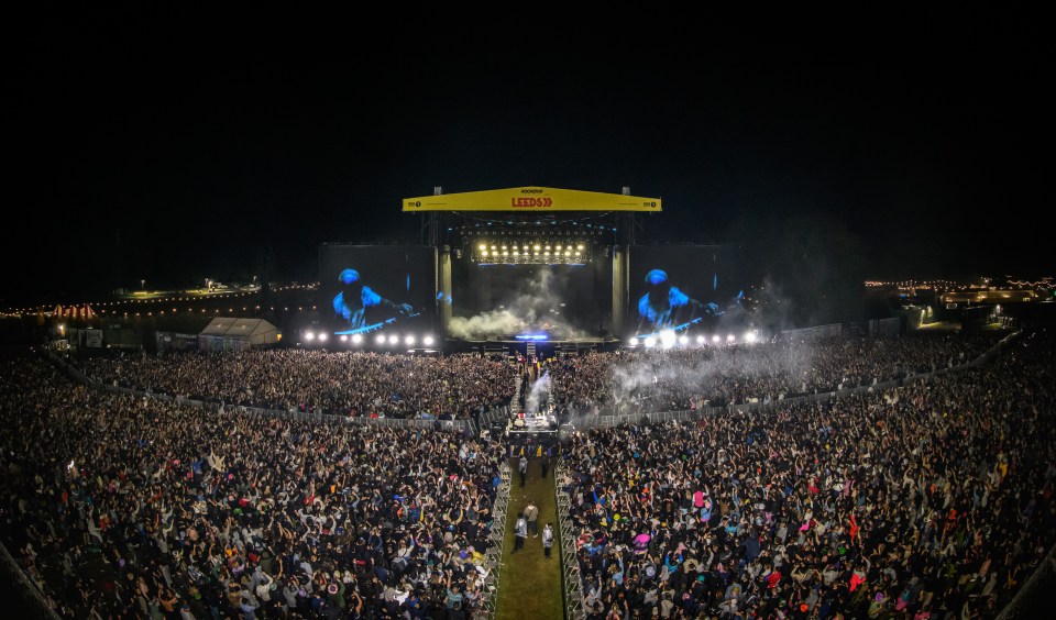 A secret performance is expected at the festival in Great Britain: who might the star be appearing on stage