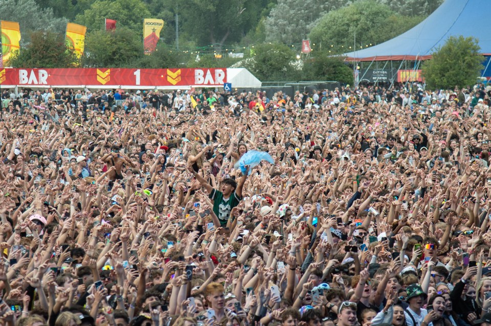 At the Reading and Leeds festival, secret stages are being prepared: which stars will make unexpected appearances