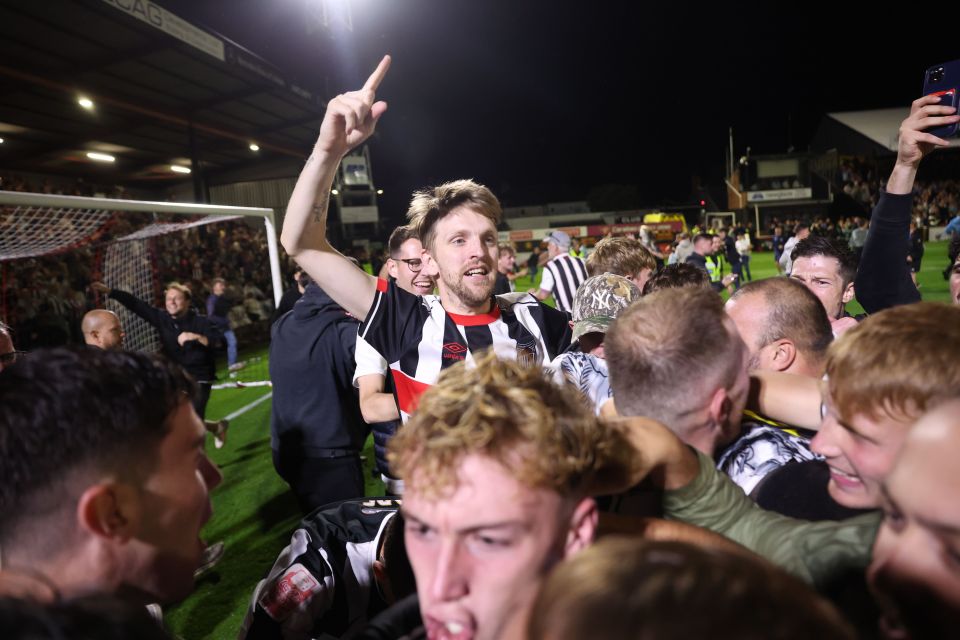 I partied with Grimsby stars until 3am after giant-killing and feel worse for wear now… but Man Utd flops scarpered