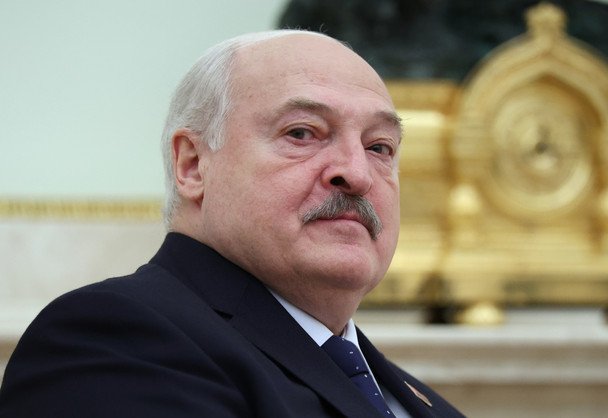 Лукашенко готує армію до війни