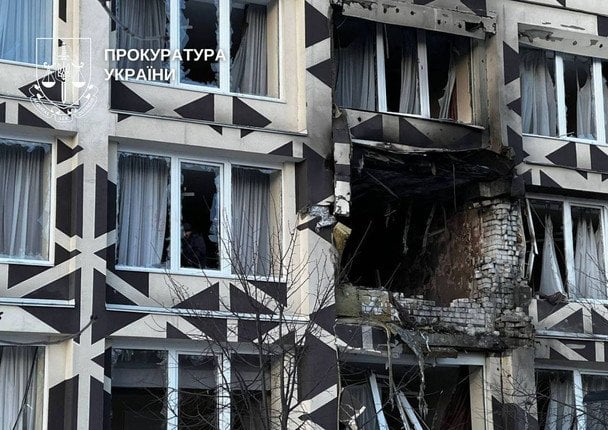 Россия ударила по больнице в Киеве: погиб пациент, пострадали пожилые женщины