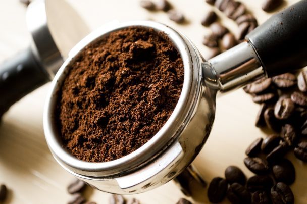 Pasażer przygotowywał espresso w samolocie: reakcja sieci na występ