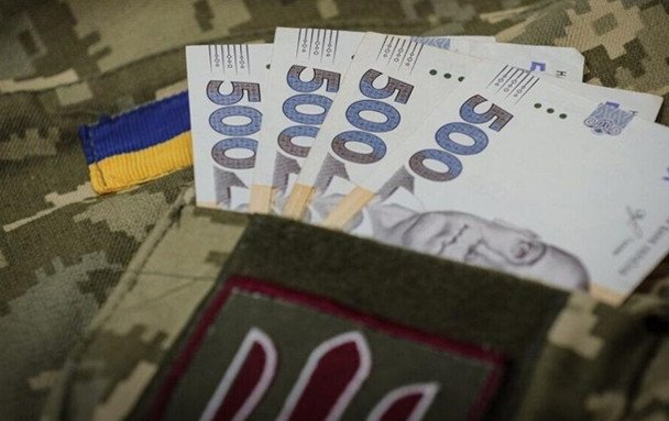 Доходы военнослужащих в 2026 году: оклады и выплаты за участие в боевых действиях