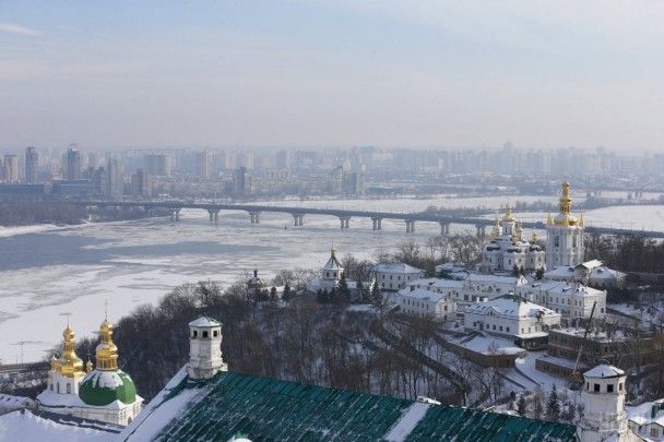 Киево-Печерская лавра зимой замёрзла