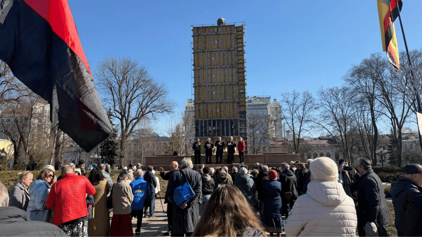 Kijów oddaje hołd Tarasowi Szewczence. Relacja z obchodów rocznicy urodzin