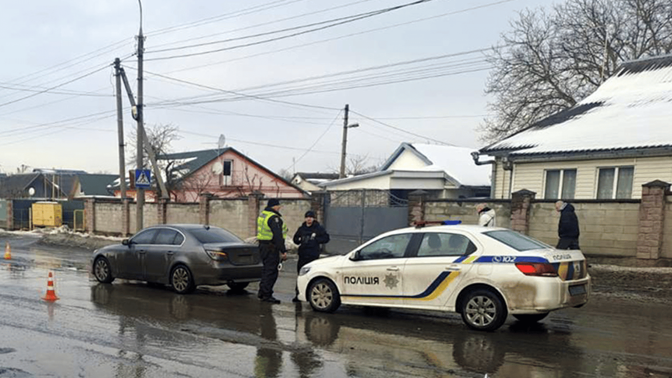 В Хмельницком в торговом центре произошла стрельба: задержан злоумышленник, есть пострадавшие