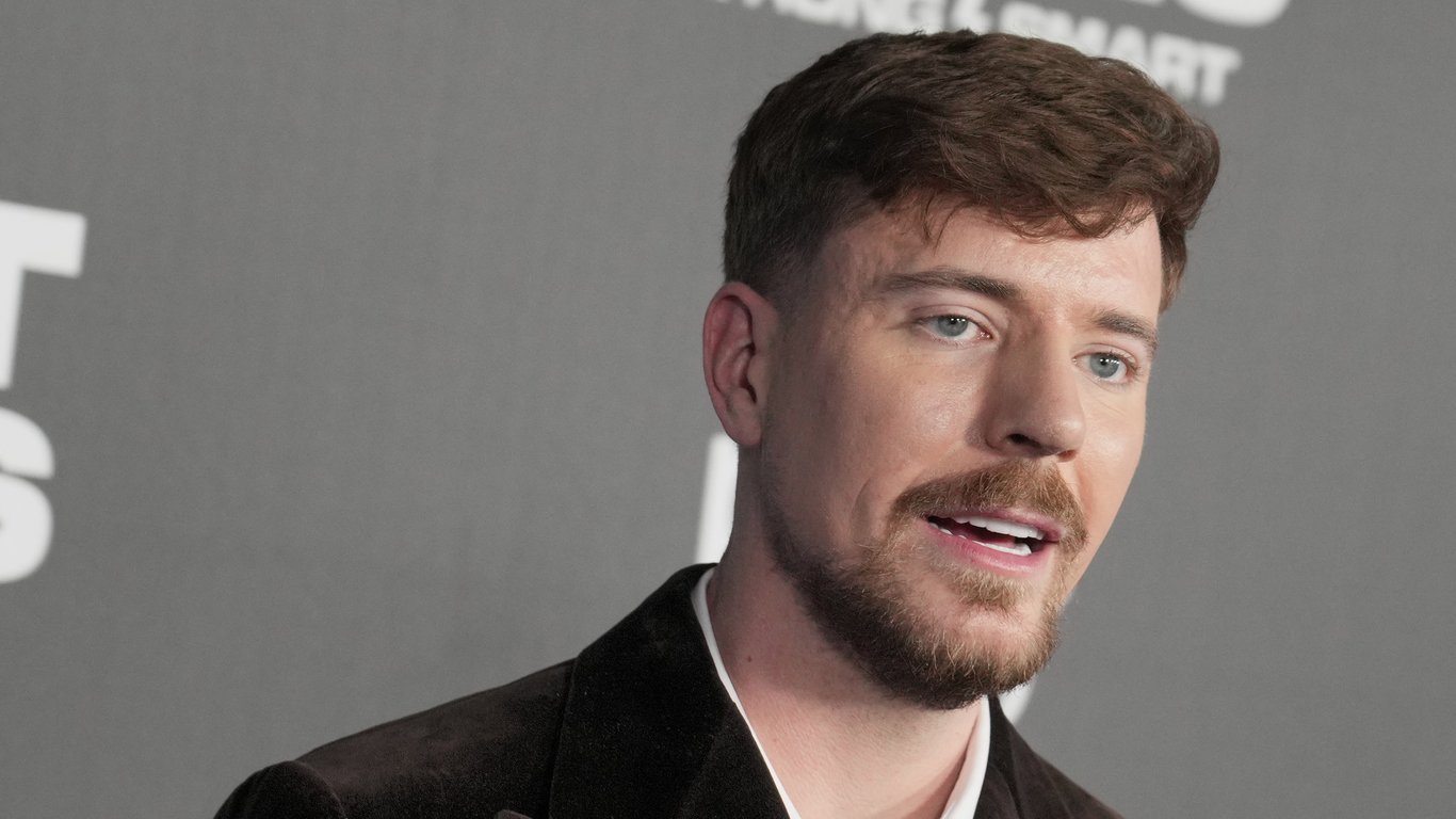 Миллиардный бизнес без денег: почему у MrBeast пустые карманы