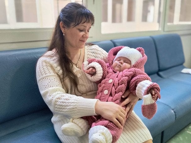750-gramowe niemowlę uratowane we Lwowie: przełomowa operacja mózgu u wcześniaka