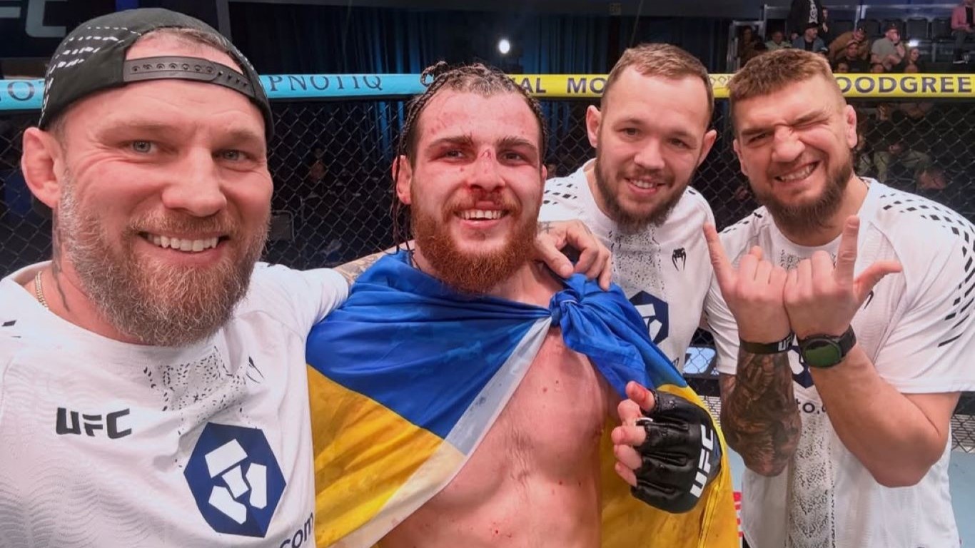 Danił Donczenko triumfuje w UFC: dwa nokdauny i jednogłośna decyzja sędziów
