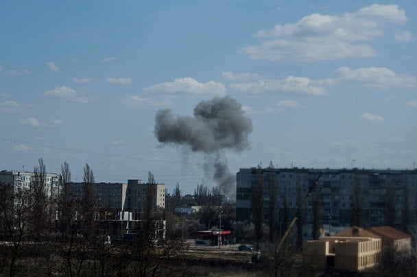 Обстрел Сум: повреждения в Ковпаковском районе после удара