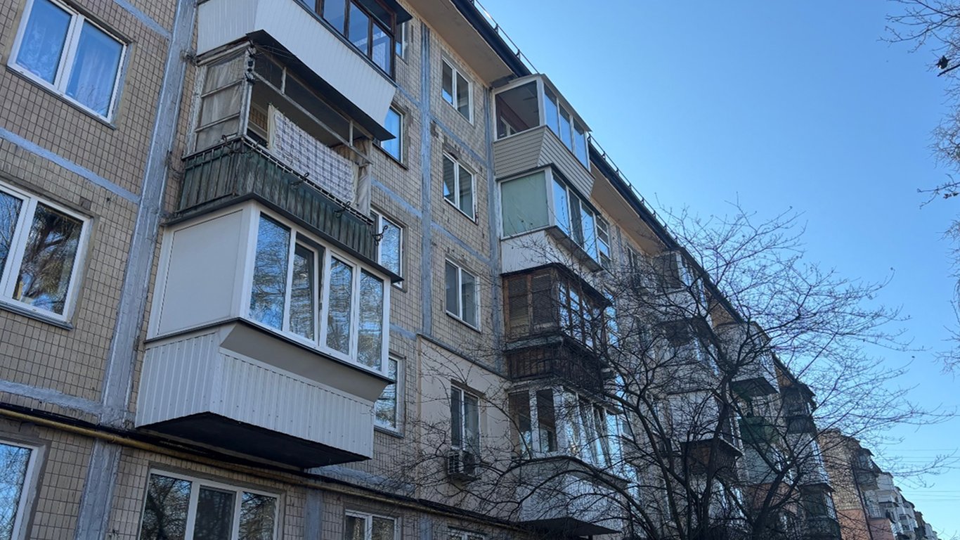 W blokach z wielkiej płyty może wkrótce nie być wolno łączyć kuchni z salonem – o co chodzi?