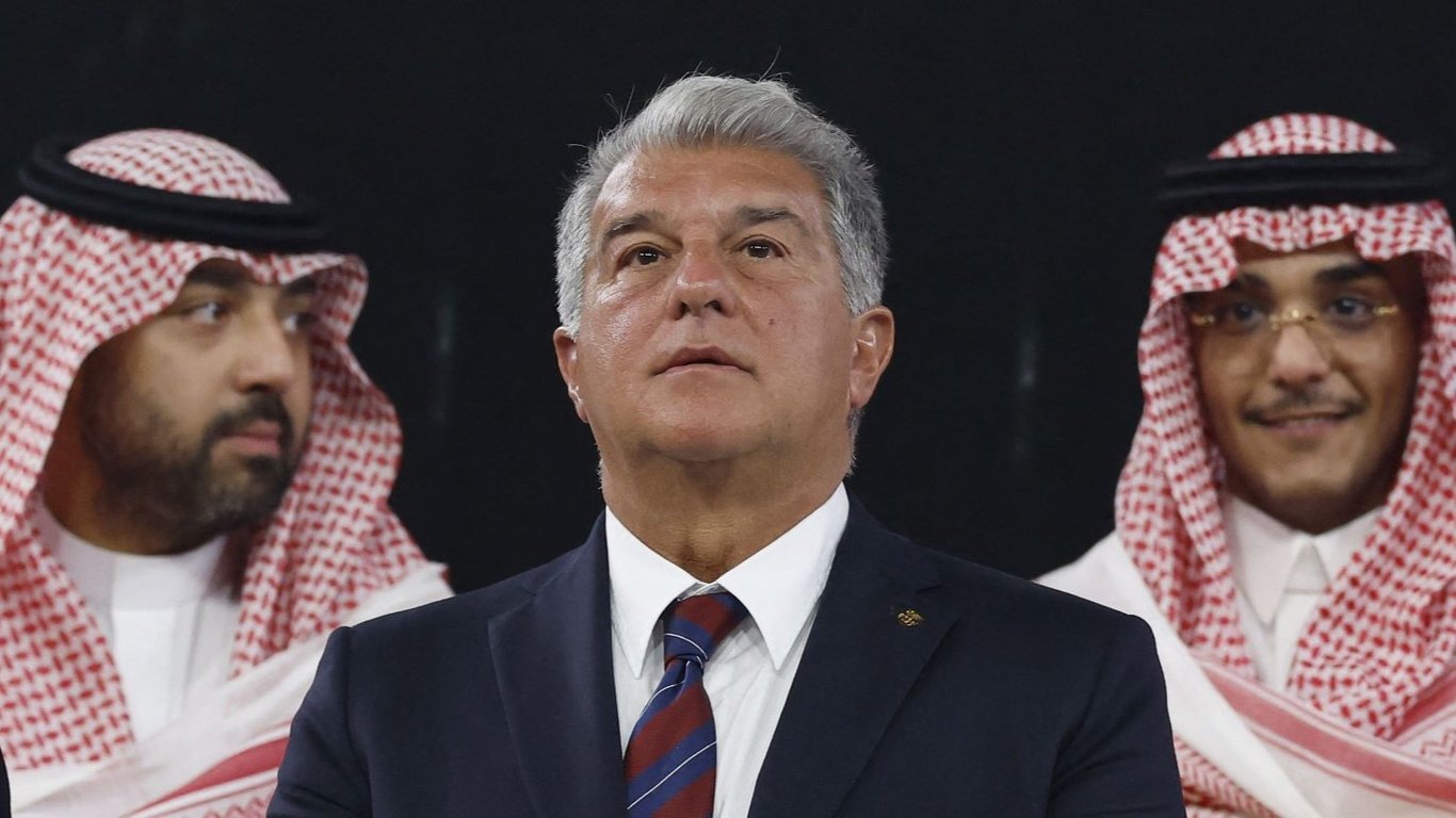 Przełom w Barcelonie: Laporta ustępuje, władzę przejmuje zarząd tymczasowy
