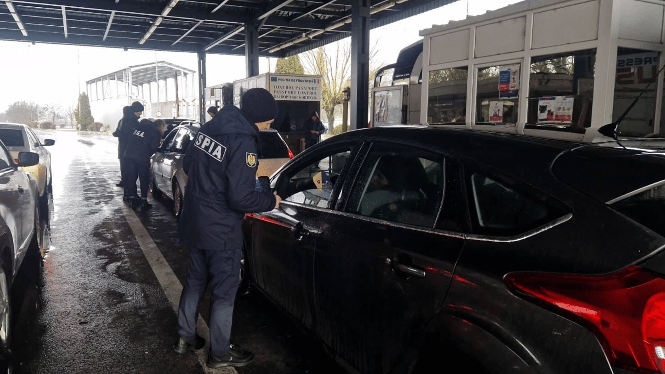 Усложнённый въезд в Молдову: какие документы на автомобиль теперь требуют от россиян