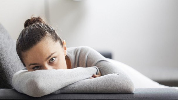 Psychika kobiety po czterdziestce: jak zmiany hormonalne i życiowe wyzwania kształtują ten etap