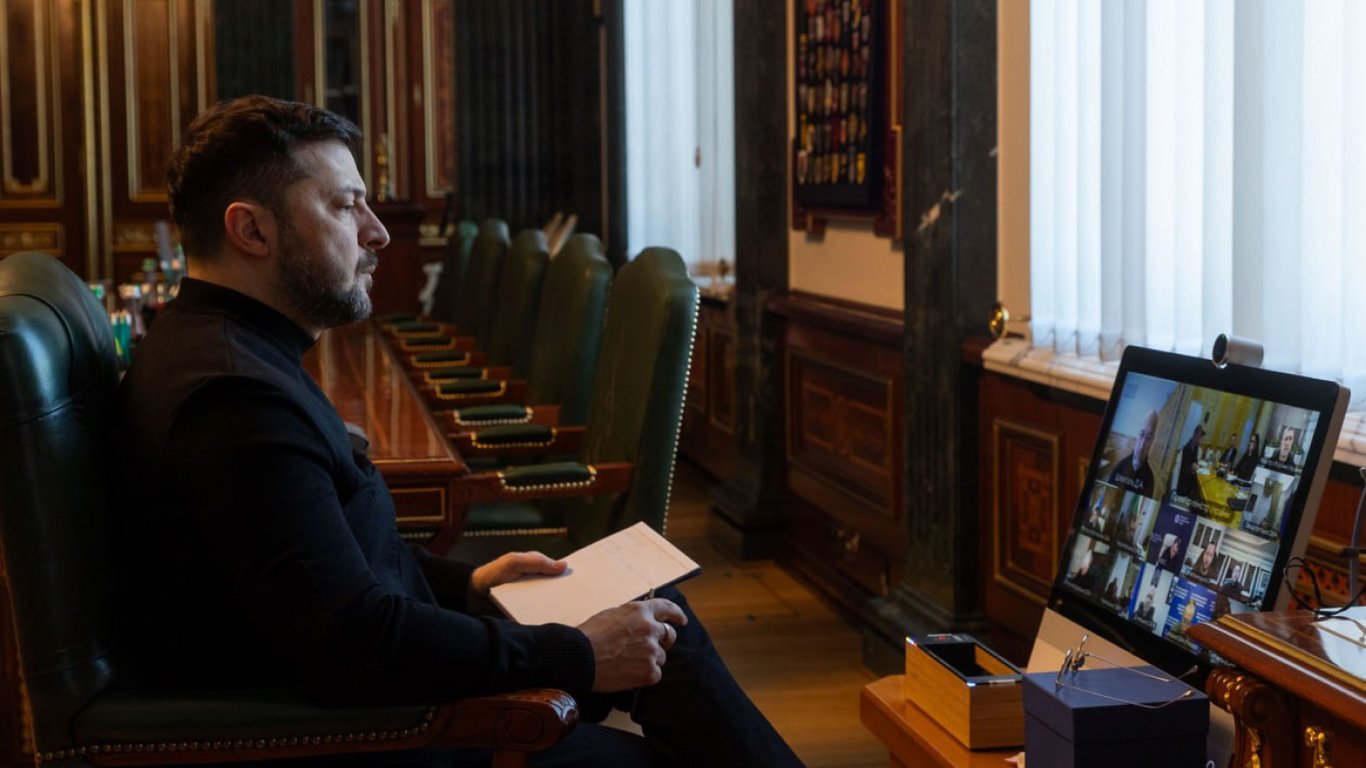 Po rosyjskim ataku: Zelenśkyj reformuje zespół negocjacyjny i zadania resortów