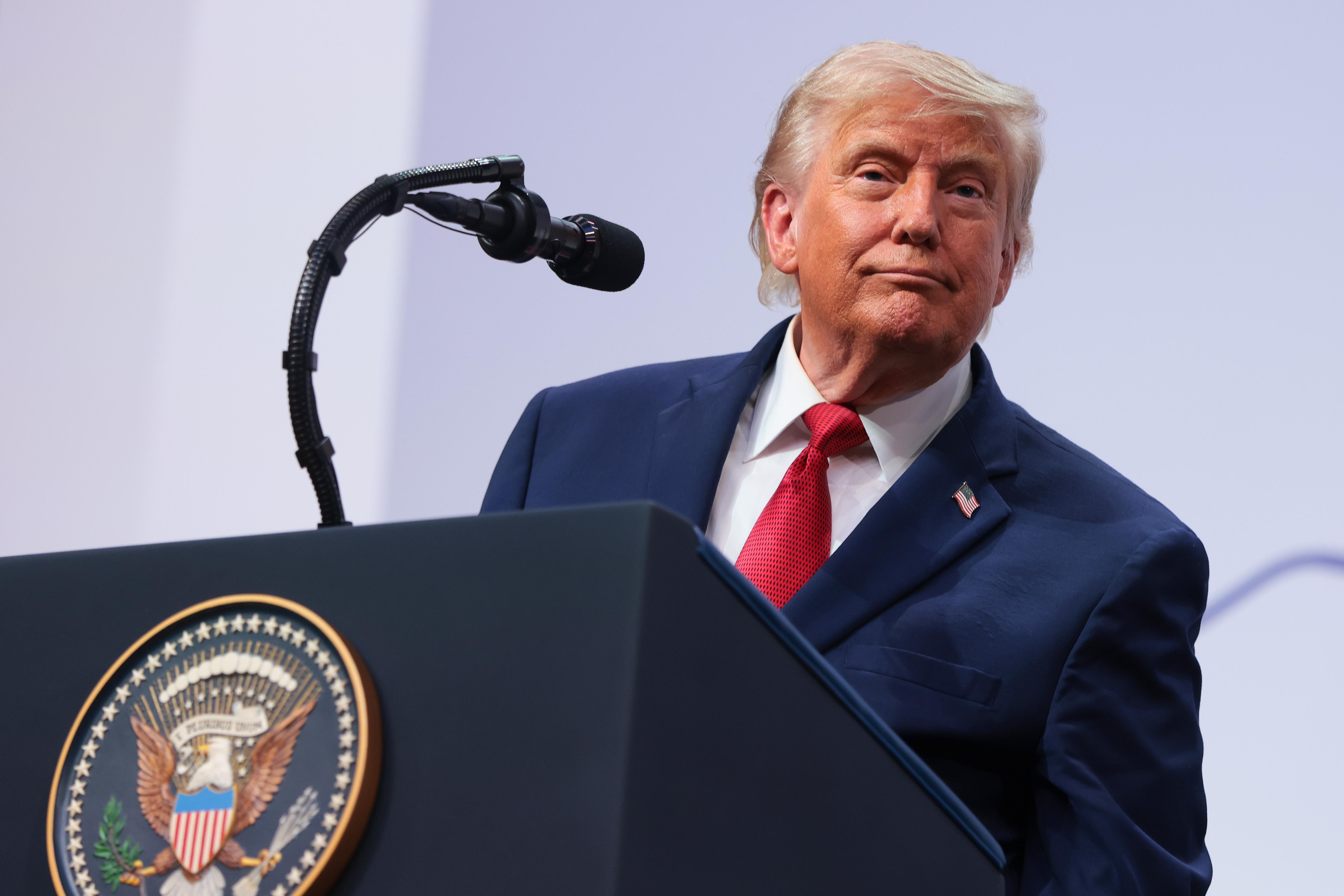 Трамп скасував слухання про розвідку