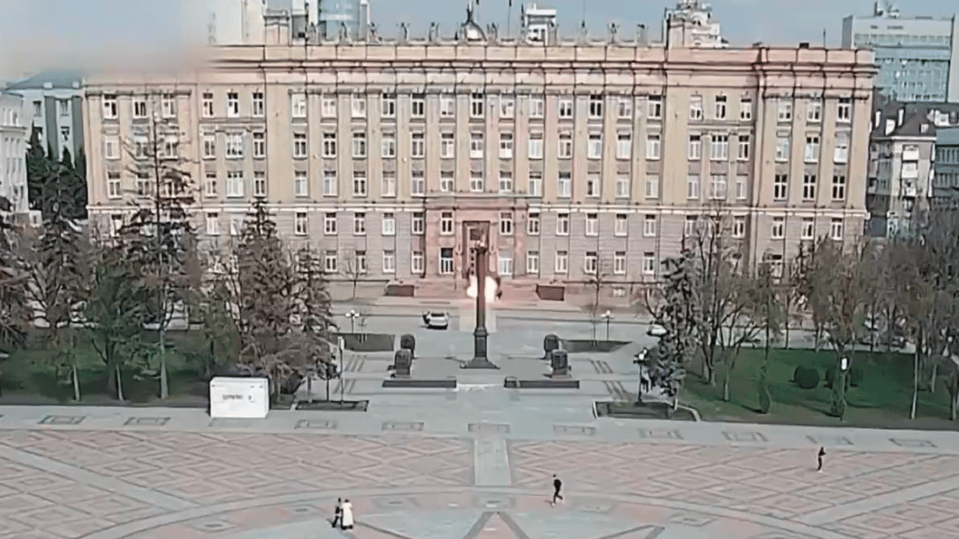 Удар дрона по мэрии Белгорода