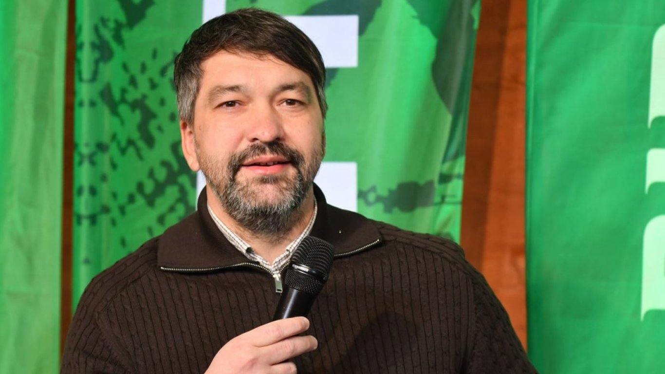 Czy stadion 'Ukraina' w końcu doczeka się nowej murawy? Wyjaśnienia ze strony Karpat Lwów