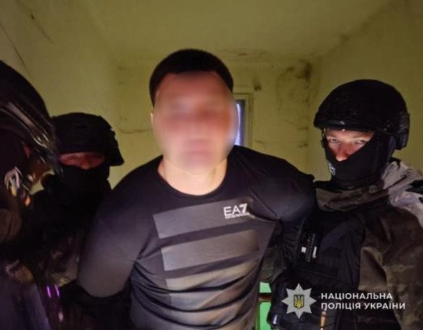 В Львове задержали вымогателей 120 тысяч долларов: угрожали семье и били