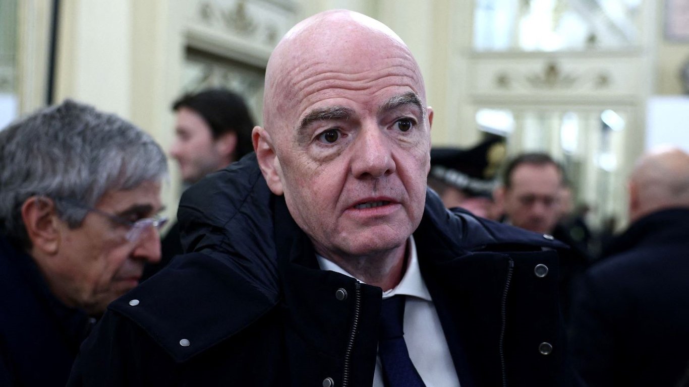Infantino apeluje o przywrócenie Rosji do światowego futbolu. Stanowisko Ukrainy i reakcje międzynarodowe