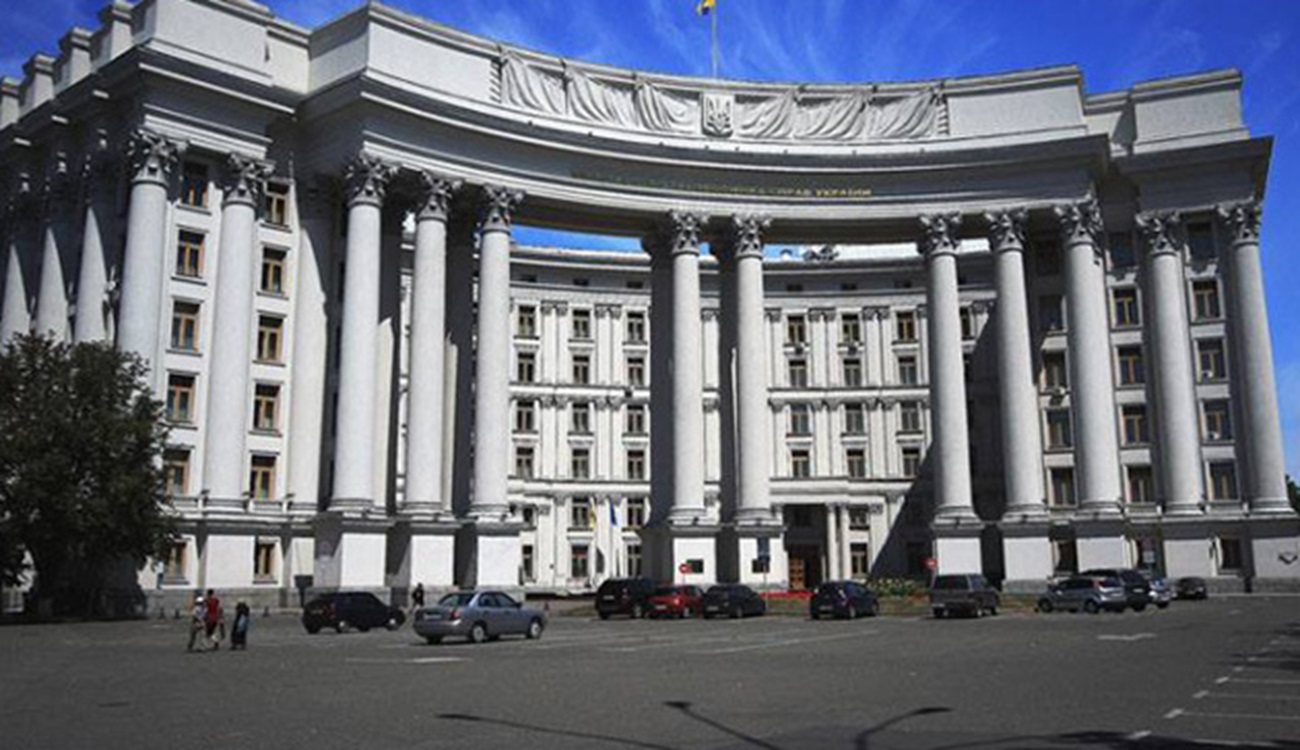 МЗС України і маніпуляції з полоненими