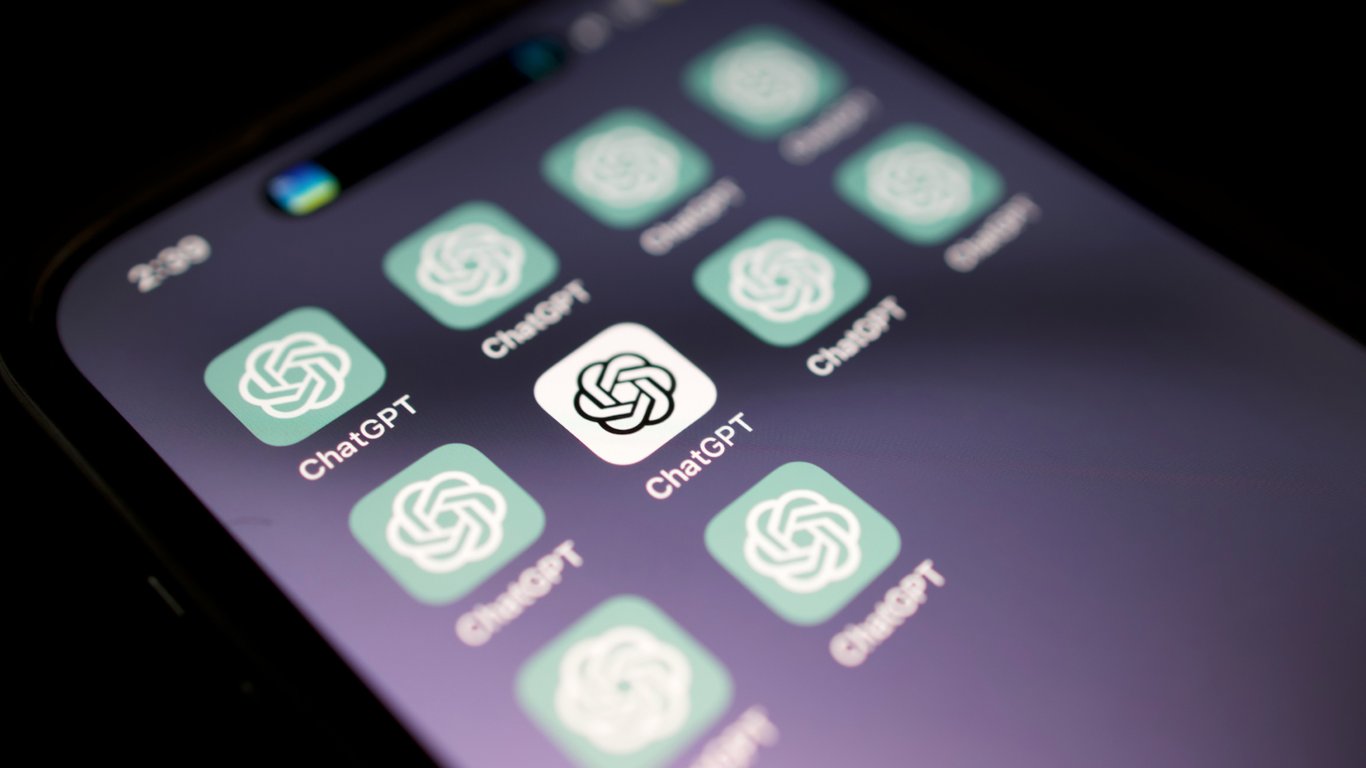 800 миллионов пользователей ChatGPT: OpenAI готовит рекламу и новые функции