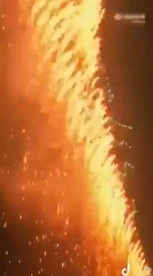 In China gerieten die Feuerwerke außer Kontrolle: Feuer regnete auf die Menge