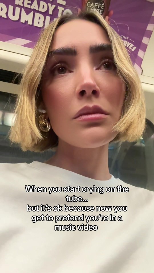 Frankie Bridge broke down in tears on the subway amid conflict with MyLina Klass
