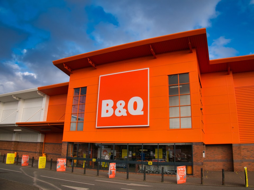 Велика мережа B&Q скоро звільнить 650 працівників: що відомо