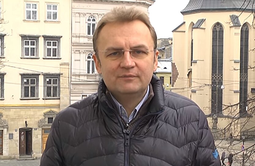 У кабінеті мера Львова знайшли прослуховувальний пристрій: подробиці скандалу