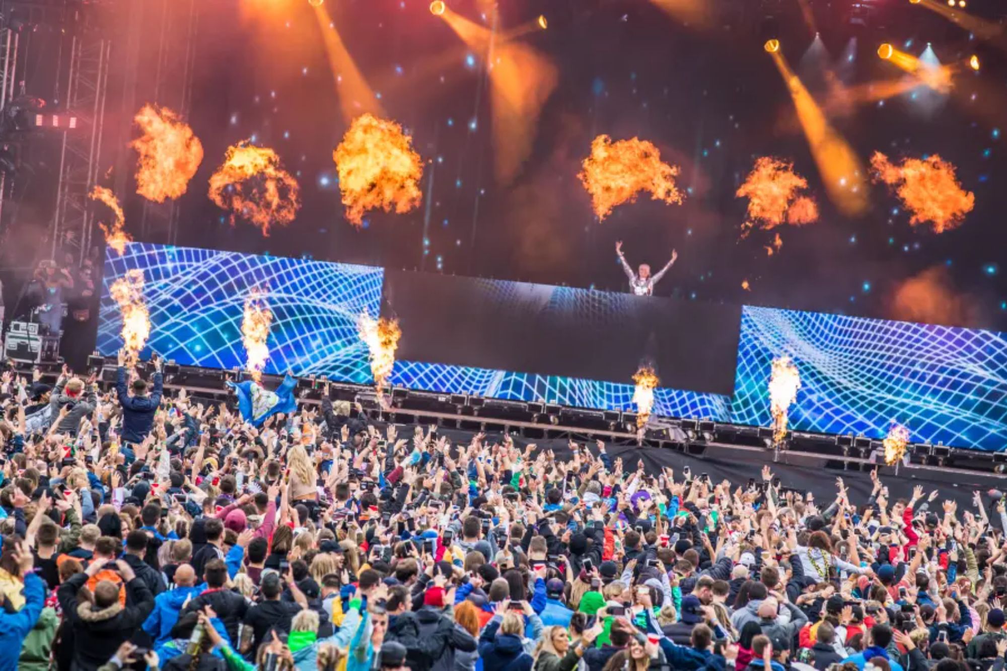 Martin Garrix undergoes emergency surgery: show canceled