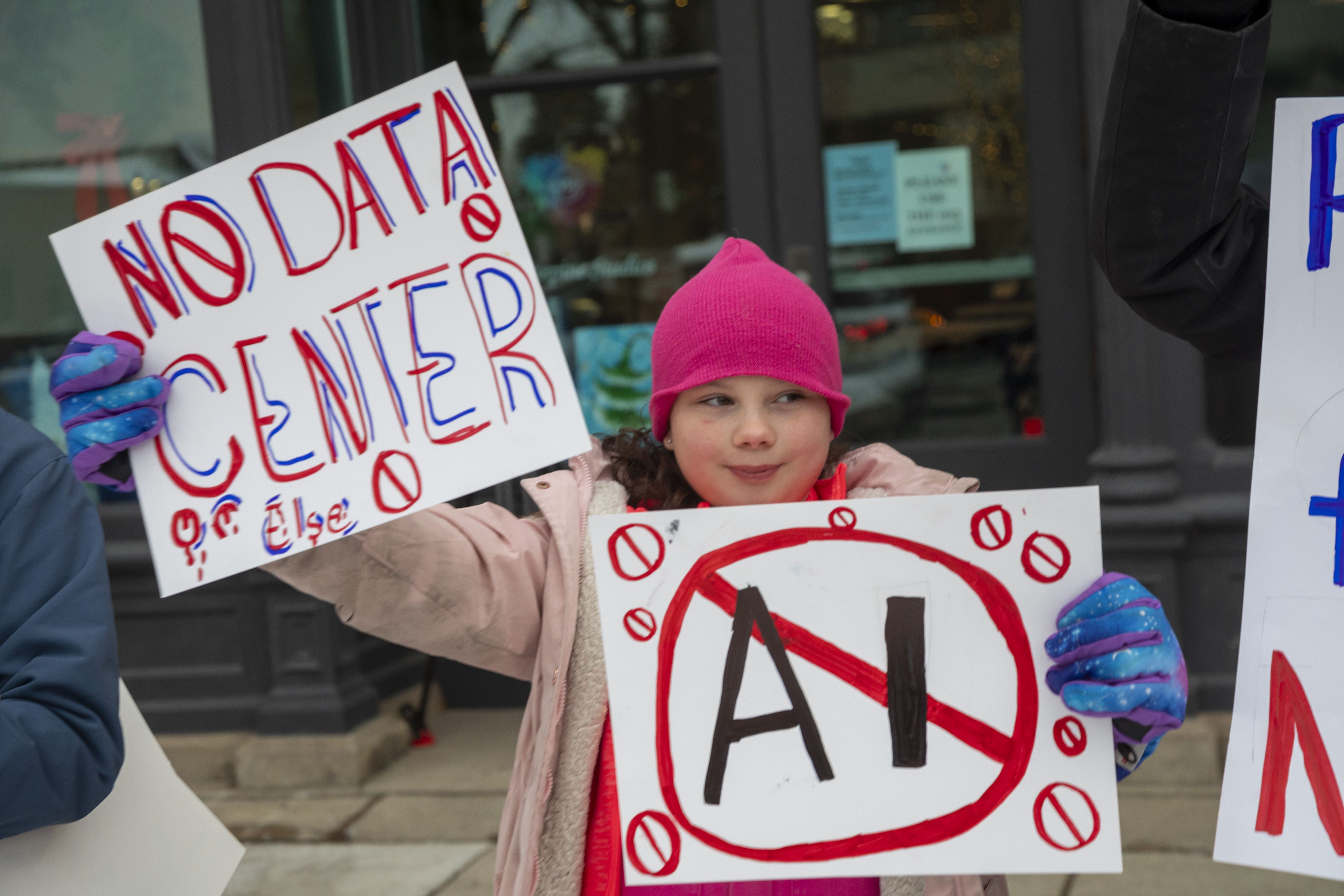 Confrontation in the USA: How Ordinary People Are Stopping Billion-Dollar Data Centers for AI