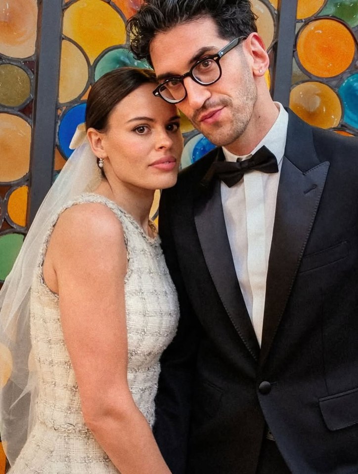 The daughter of 90s star Amanda de Cadenet has married musician Chromeo
