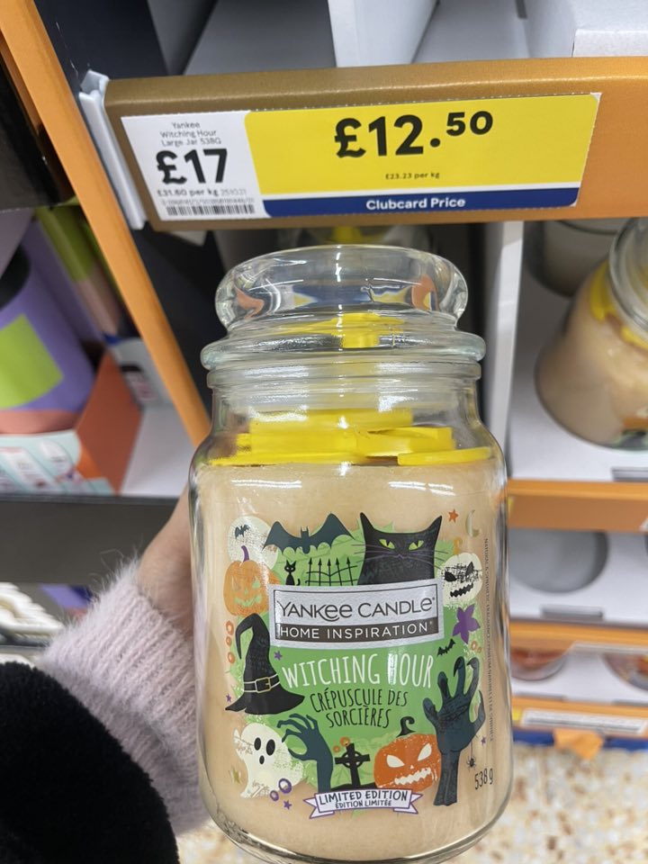 В Tesco резко снизили цены на праздничные свечи Yankee Candle