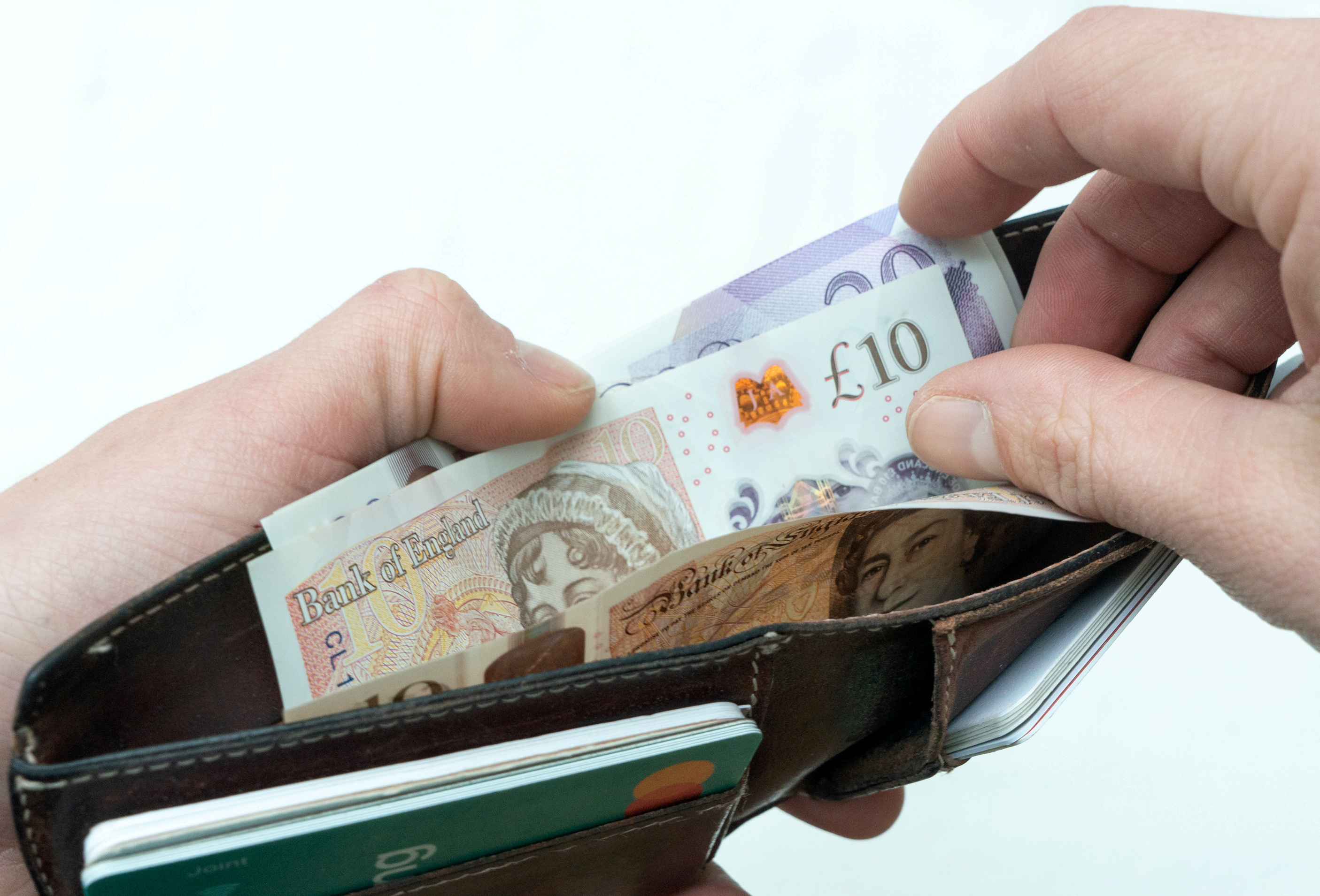 Нова програма підтрижки в Британії: тисячі домогосподарств отримають £150